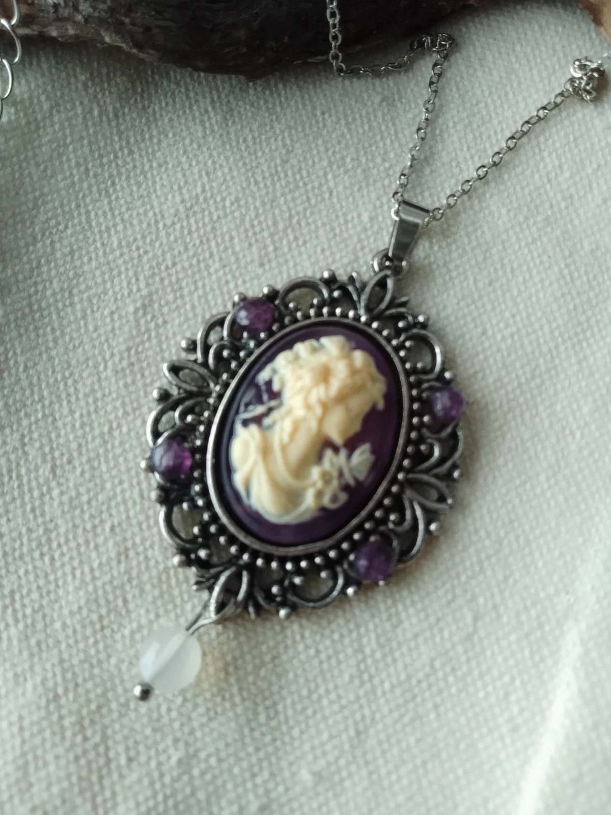 Collier camée pierres d'améthyste et opaline – photo 4